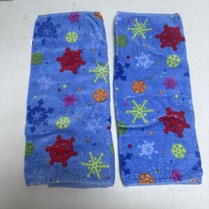 2 Vintage 2005 Target Home Christmas Sleddin' Hill Kitchen Hand Towels Blue